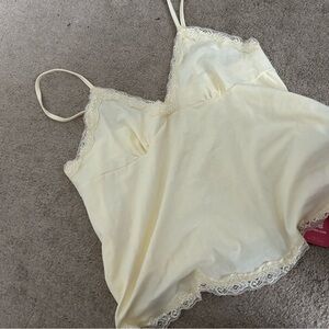 ROMWE Cream Lace Detail Camisole Top
